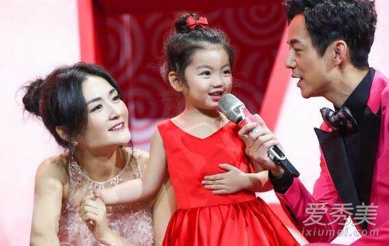 2017阿拉蕾崔雅涵最新萌照高清无水印版 阿拉蕾为什么这么火