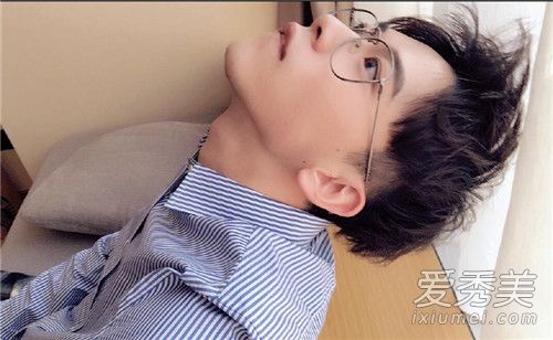 ������Ϊʲô��ô�� ������Ů������˭��������΢����Ƭ