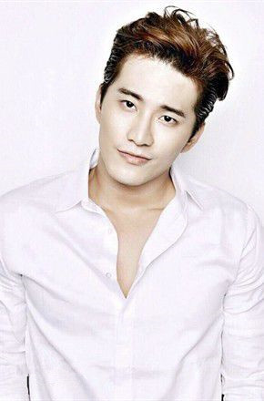 ����ʳ���Ĵ�����˭�ݵ� �Ĵ��ڰ�������־�͸�������