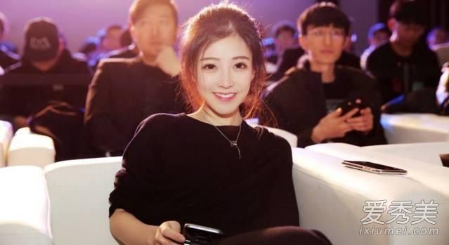 冯提莫将于迪丽热巴同台唱歌 快乐大本营冯提莫是哪一期