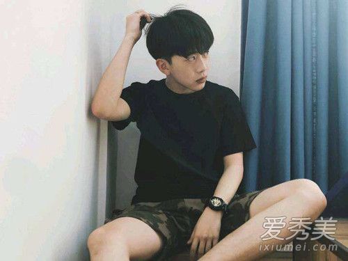 ������Ϊʲô��ô�� ������Ů������˭��������΢����Ƭ