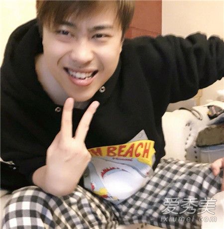 卢本伟回归斗鱼真的假的 卢本伟什么时候回归