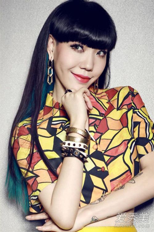 Ӣ������Jessie J�ִﳤɳȷ��¼�Ƹ��� Jessie JΪʲô�н�ʯ��