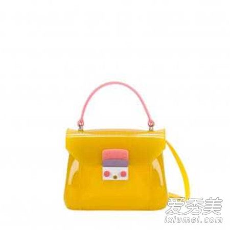 Furla属于什么档次的 Furla属于几线品牌