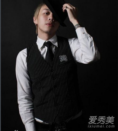 ����ǽ����������˭ ����껸�������΢������Ů������˭