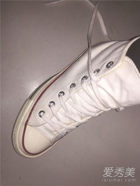匡威高帮鞋带绑到后面 匡威高帮怎么系鞋带好看