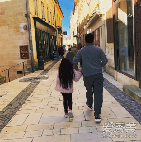 ��ޱɹ�Ϲ�Ů��ǣ�ֱ�Ӱ�� ��ޱŮ��С���¶����2018