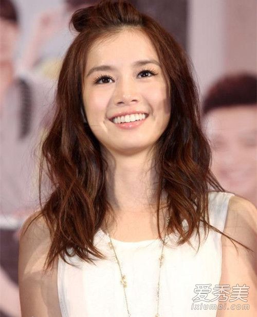 女星李佳颖被疑劈腿阮经天是怎么回事 李佳颖是谁资料照片介绍