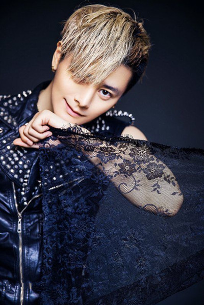 ���������ڳ�������������ô���� ��������˭��������΢����Ƭ