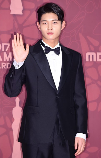 ����Ԫ����Ů��������ô���� ����Ԫ������λŮ����