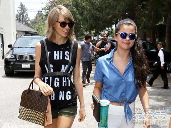 赛琳娜告白霉霉是怎么回事 赛琳娜和霉霉是什么关系