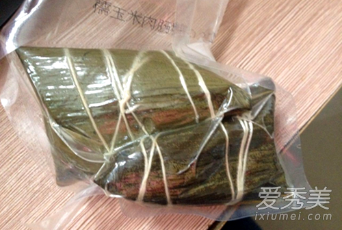 真空粽子要开袋子煮吗 真空粽子是煮还是蒸