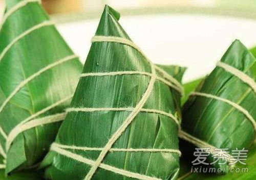 真空粽子要开袋子煮吗 真空粽子是煮还是蒸