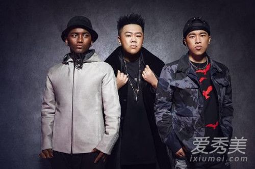抖音再见我的爱呀忘了saygoodbye是什么歌 我的天空歌词
