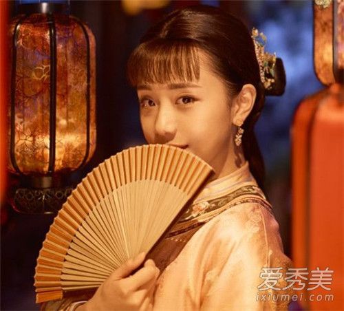 ���ǵ��ഺ�ڸ�С����˭�ݵ� ��俸������Ͻ���