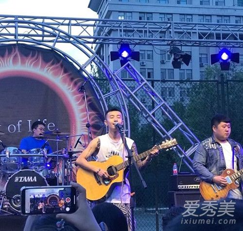 �����Ҳ������������Լ�ƭ�Լ���ʲô�� �����������������