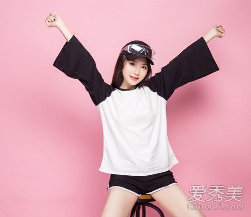 明明对你念念不忘是什么歌 明明对你念念不忘歌词