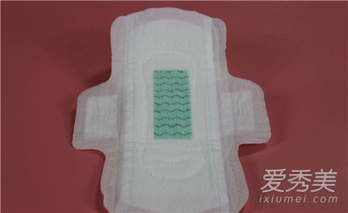 用清凉型的卫生巾好吗 卫生巾和卫生棉条哪个好