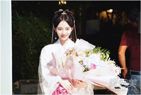 �°����Ӵ����������˭�ݵ� �°����Ӵ�����Ա��