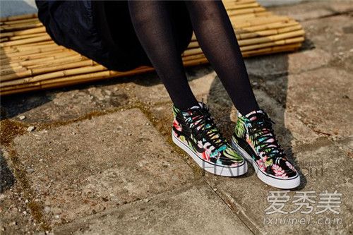 vans开胶了还耐穿吗 vans开胶了用什么胶水