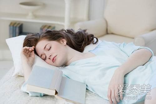 深度睡眠2小时正常吗 人一天需要多少时间深度睡眠