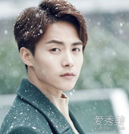 天生好色的人面相长什么样 长什么样的男人最花心