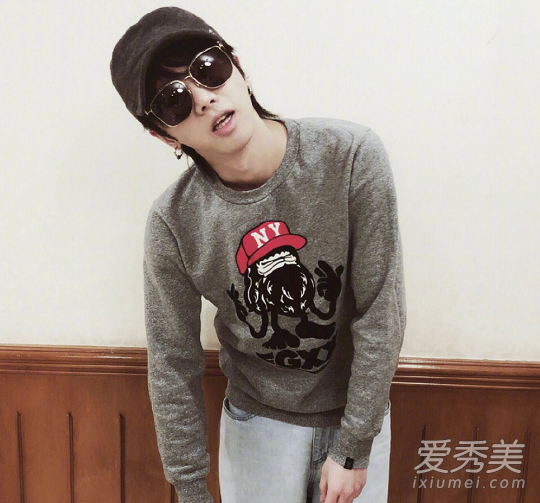 ������һ���·���ô���� ������һ���·�ʲô���