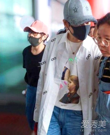 罗云熙助理微博怎么了 罗云熙助理是谁个人资料照片