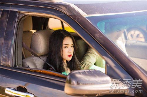 七日生文文是谁演的 文文扮演者石纯子个人资料