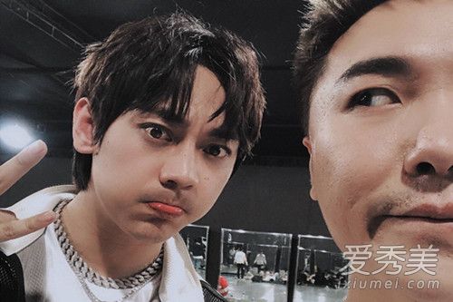 ����ǽ���2������˭ ���������������ϱ�������