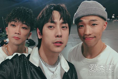 ����ǽ���2������˭ ���������������ϱ�������