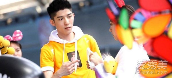 �Ķ����ź��������Լ������һ�� ���