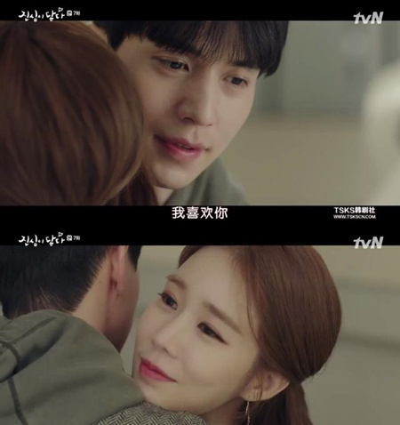 ���˼����������� �Դ��ں�ɫ�ŵ����ٶ�ƾ��ֵȦ�ۣ�