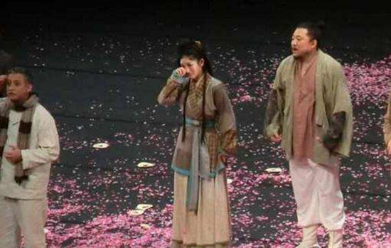 л���¹��Ǹ�¼�ʼĩ л���¹��Ǹ��̬�ȳϿһ������⳴��?