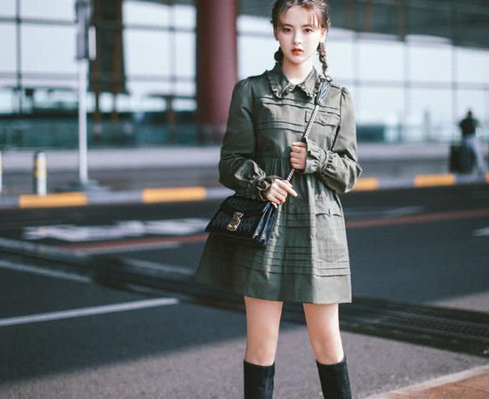 杨超越看秀造型什么样子 这到底是怎么回事?