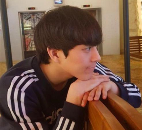 żȻ���ֵ�һ��������˭���ݵ� �����߽��´�������Ͻ���