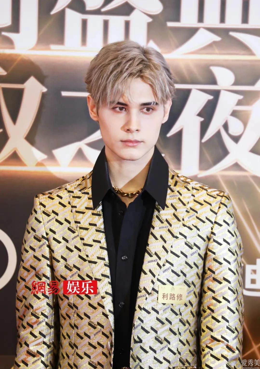 �Ѻ�ʢ�᣺Angelababy��ѹ������֥��������¦���촩�����ߺ�̺