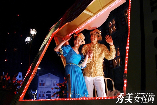 ��Ұ��Ů�ѡ��ձ�������� ������������������