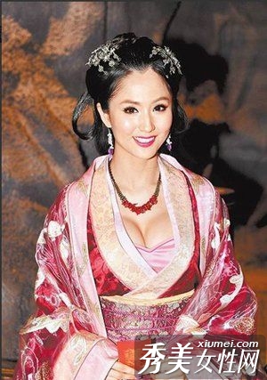 ���౻��19���Ķ�������Ƭ ������Ů