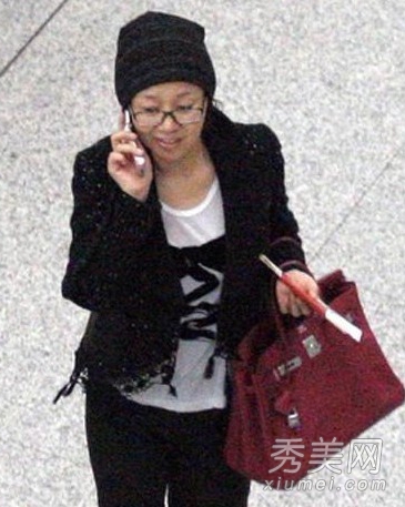 曝光十位大牌女星街拍不雅照