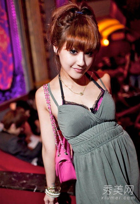 ����̨���Ը���Ů����ҹ���ɶ�װ