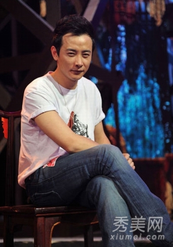 罗晋深情表白苗圃 “姐弟恋”首度浮出水面