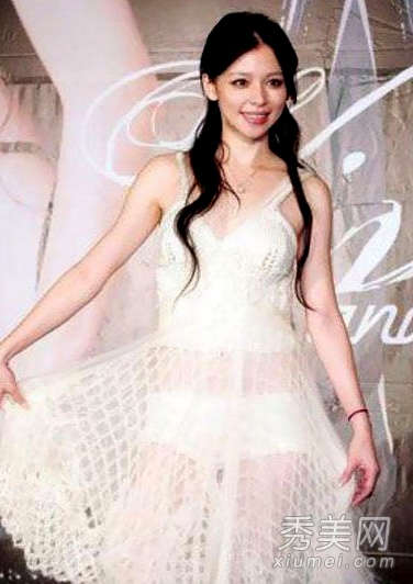 玩透视装不慎露底裤的10大女星