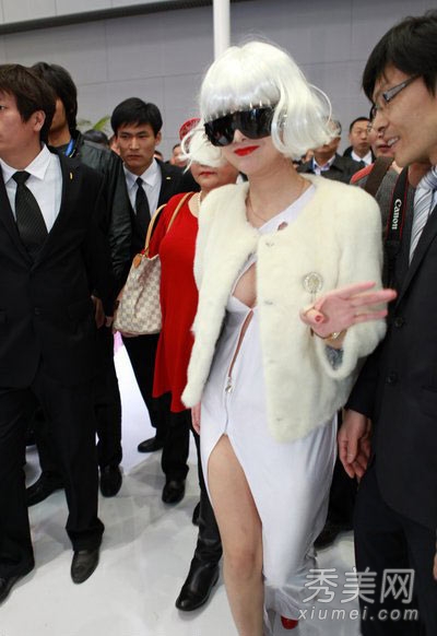 ʪ¶¶��չ����ʯ��βȹ̫����