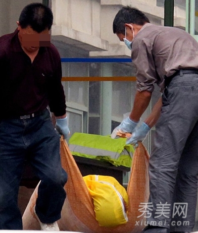 �ϲ����մ�ѧ���ָ�ʬ �а�Ůװ��������