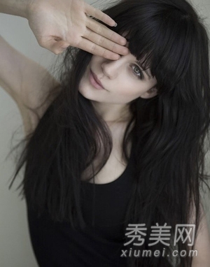 天生注定“噩运难逃”的6种面相女人