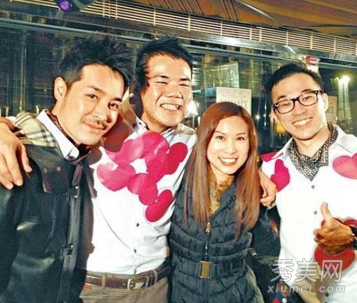 �����׽�Ŀ�߶ȴ���Ůѡ�ֻĵ�����