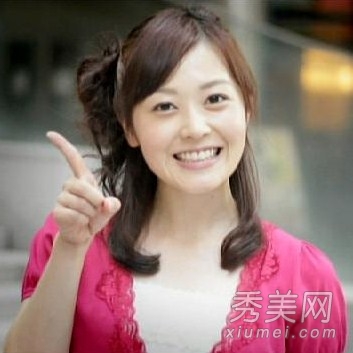 ��Ů����ˮ������������߲���Ū