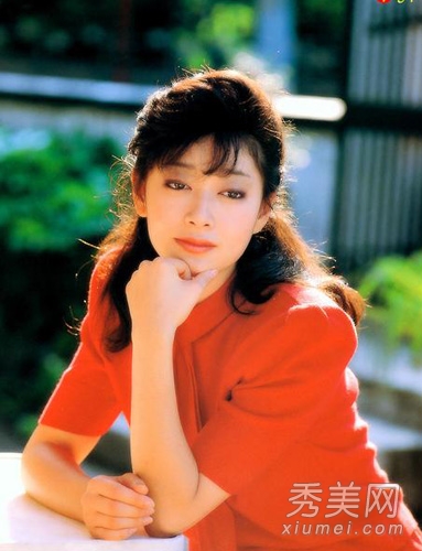 �ձ�����AVŮ�����а��¯ �Ծ���δ�ϰ�