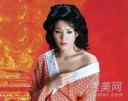 �ձ�����AVŮ�����а��¯ �Ծ���δ�ϰ�